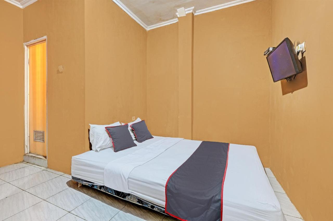 Collection O 92864 Mitra Hotel