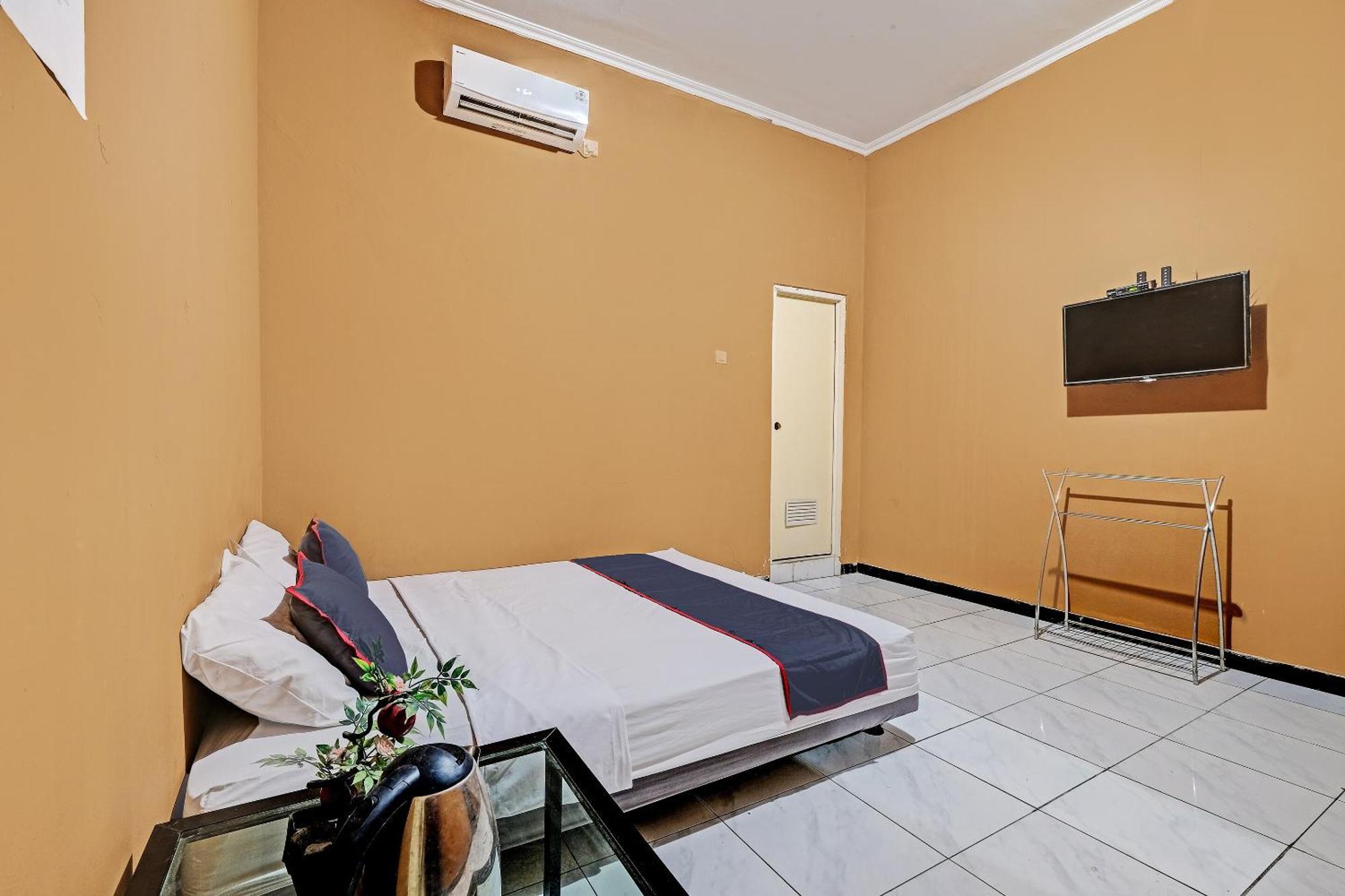 Collection O 92864 Mitra Hotel 3*