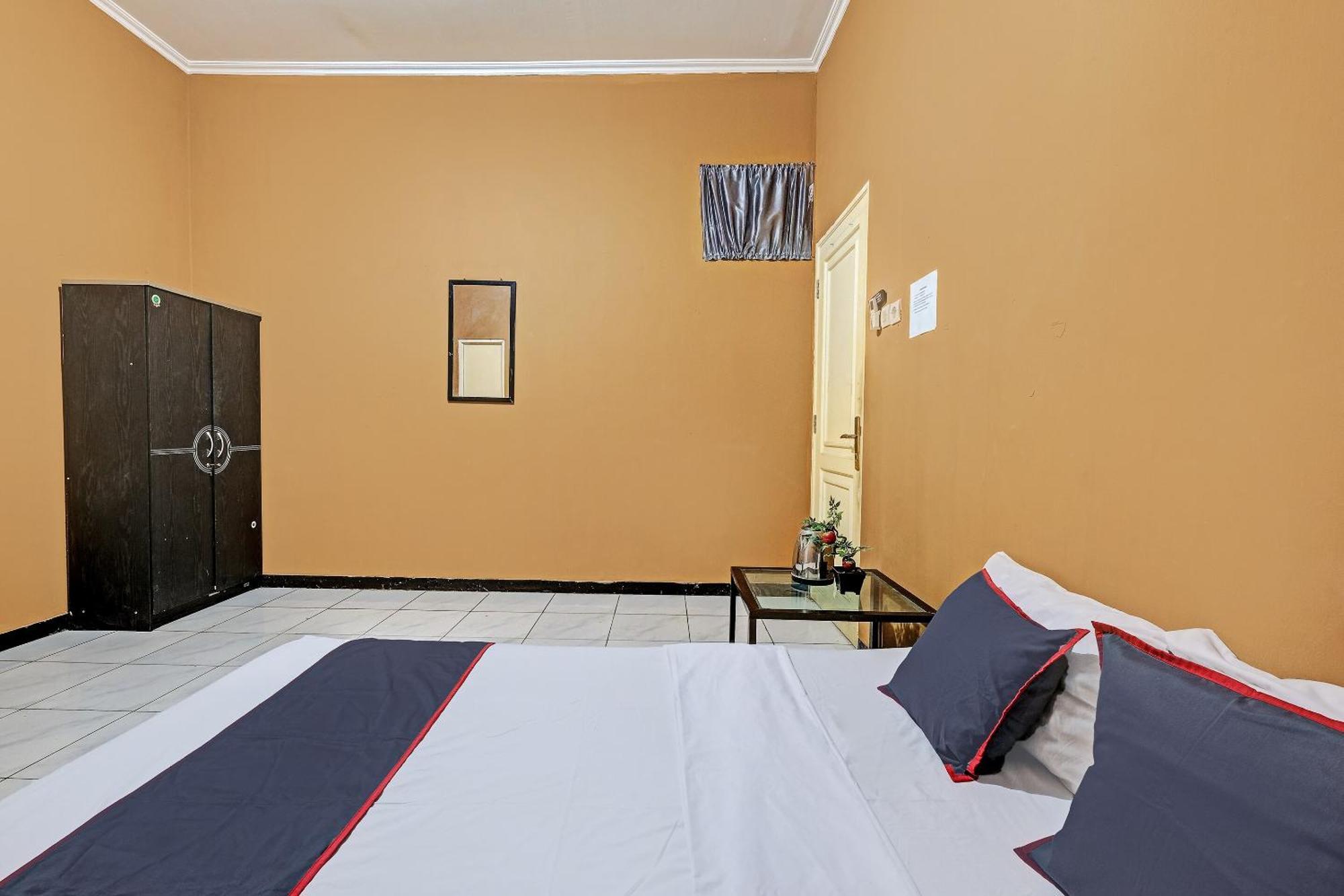 Hotel Collection O 92864 Mitra Semarang