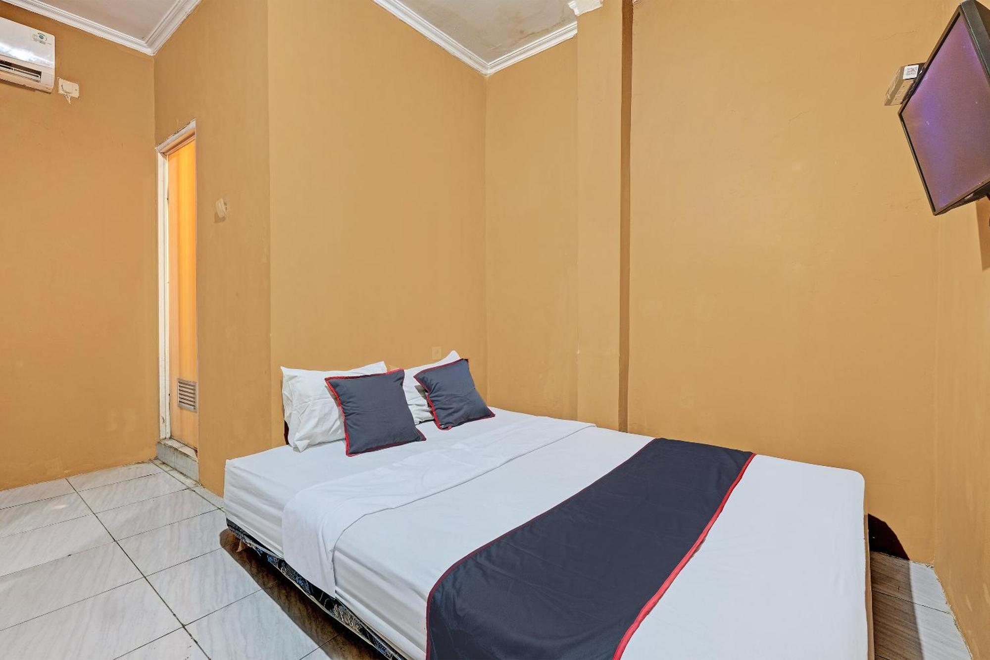Hotel Collection O 92864 Mitra 3*