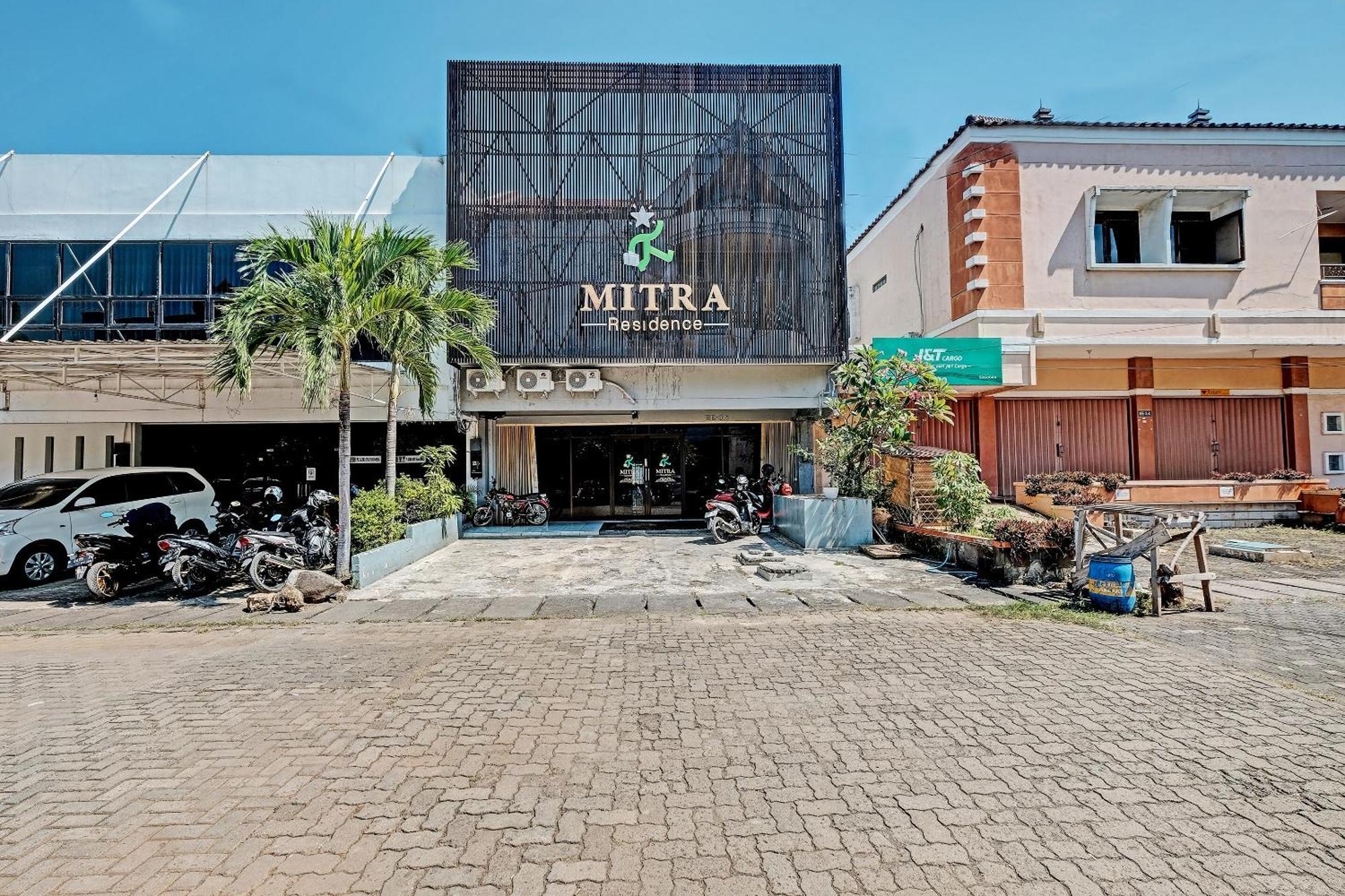 Hotel Collection O 92864 Mitra 3*